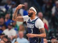 BB体育-关于浓眉哥迎来五赛季高光表现，加拿大队球迷沸腾！的信息