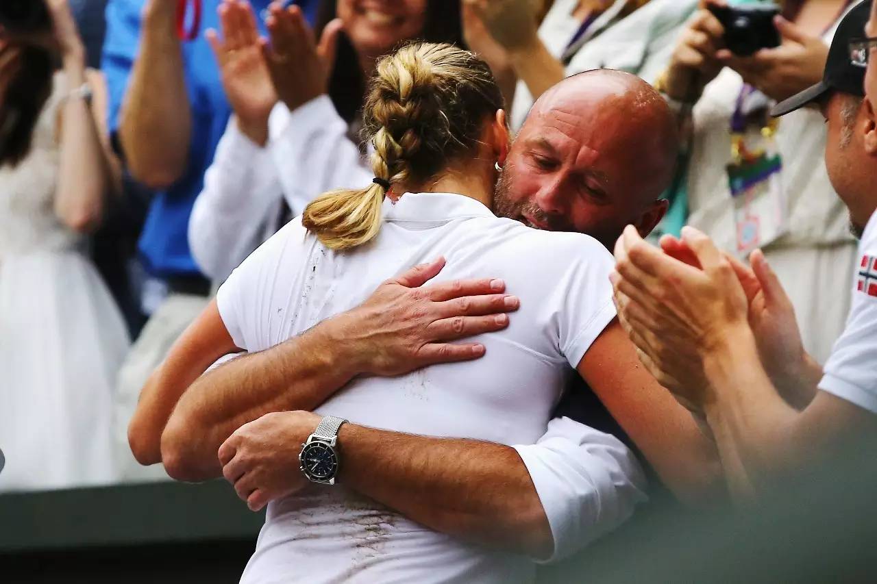 阿扎伦卡巅峰对决，莎拉波娃与70激战MAD分钟，高光表现胜负难料！的简单介绍